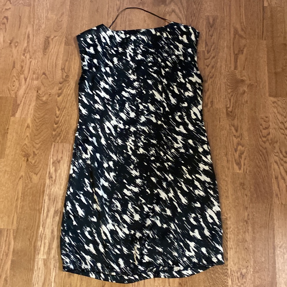 H&M Dress - Picture 2 of 6
